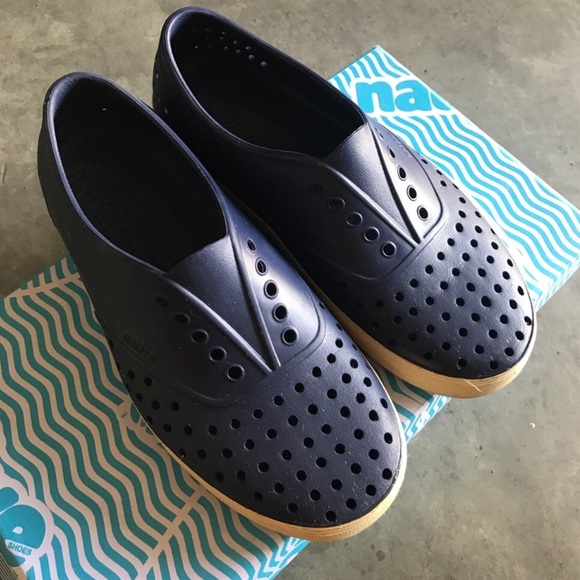 native shoes wide feet